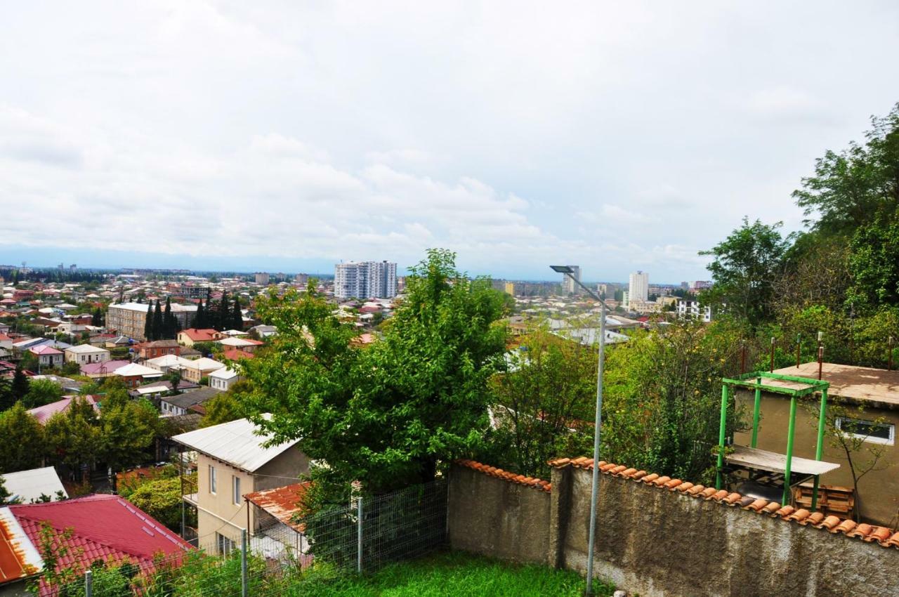 ホテル Panorama クタイシ エクステリア 写真